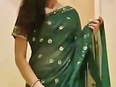 Very Sexy Indian Aunty In Saree Hindi Audio British Euro Brit European Cumshots Swallow